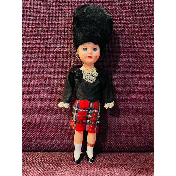 Vintage Hard Plastic Scottish Costume Doll Guard... - Picture 6 of 6